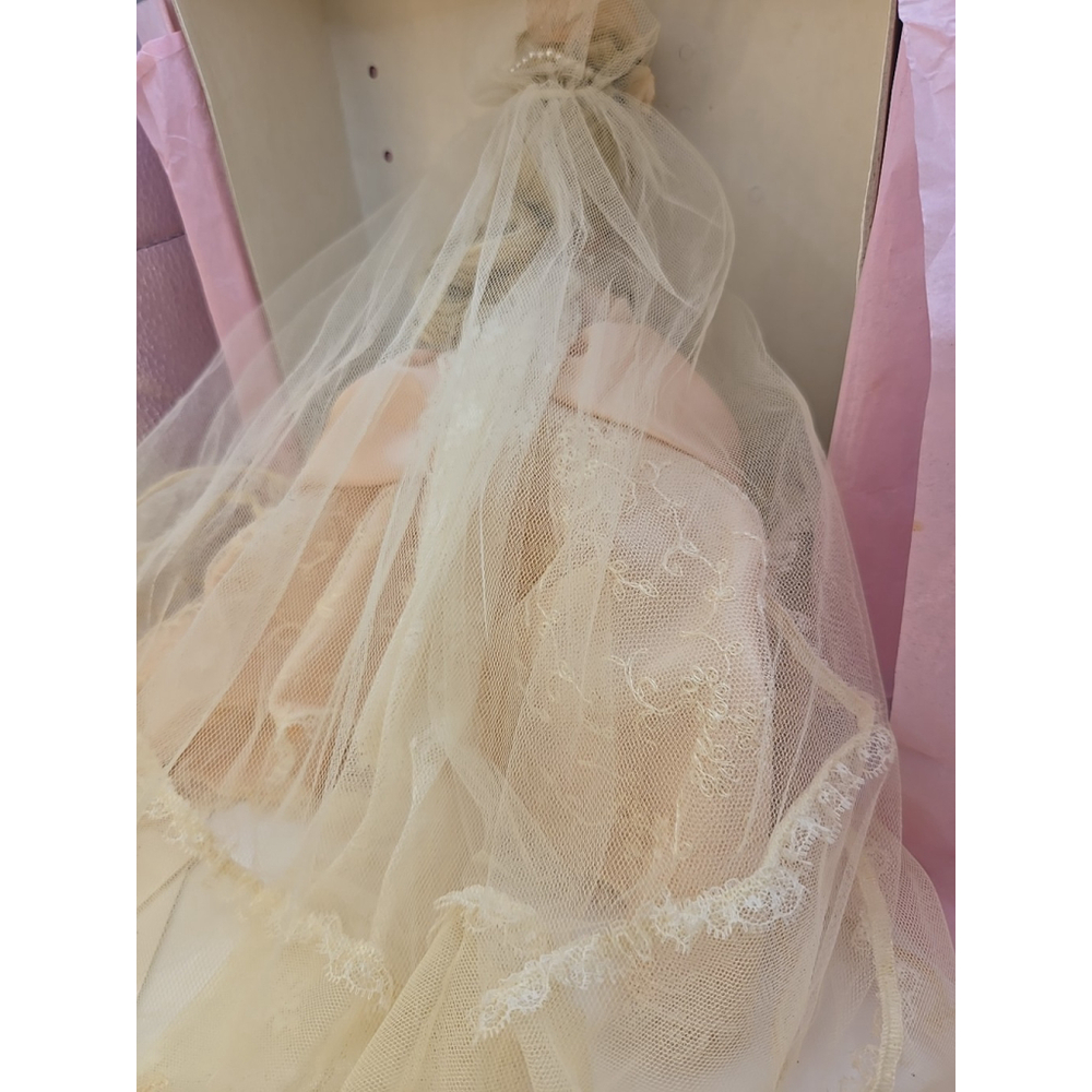Madame Alexander Rococo Bride 10" Doll 22460 Through The Ages 75th Anniv 1998 - Picture 11 of 14
